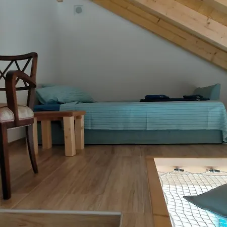 مزرعة للإقامة Zenestrin