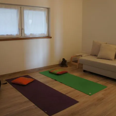 Zenestrin مزرعة للإقامة