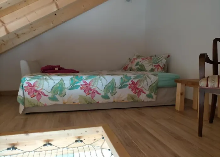 Zenestrin Alloggio per agriturismo Orco Feglino